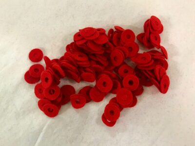 Baizes for tuning pins red